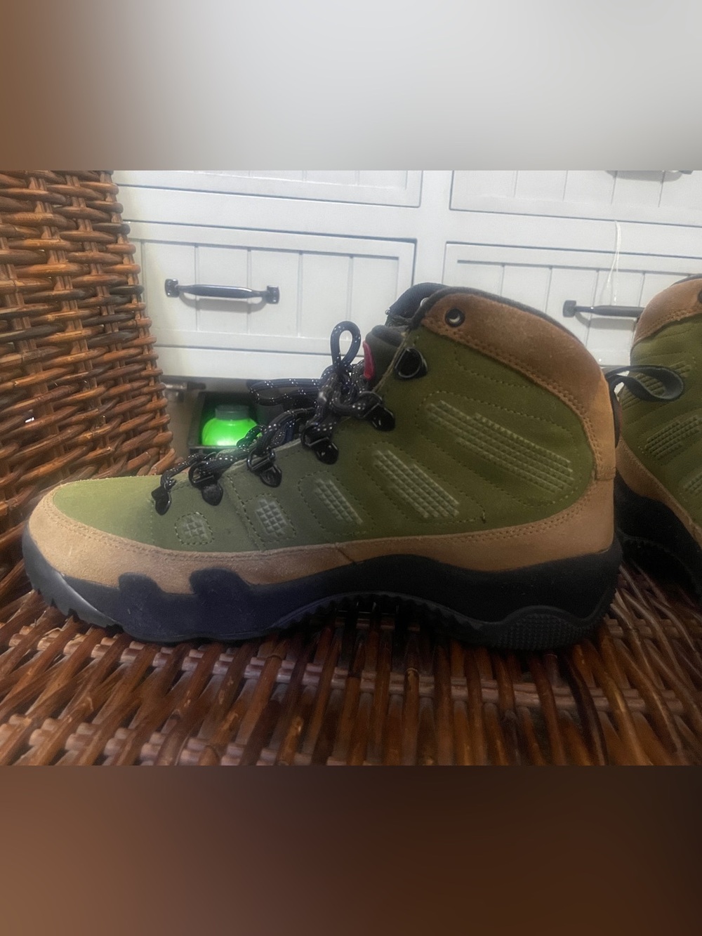 Air Jordan 9 Boot NRG “Olive” - Picture 2 of 6